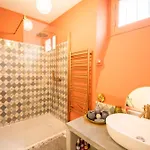Lägenhet Wonderful Typical Flat 3 Bedrooms / 6 Pax *