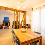 Lägenhet Wonderful Typical Flat 3 Bedrooms / 6 Pax