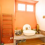 Wonderful Typical Flat 3 Bedrooms / 6 Pax Lägenhet *
