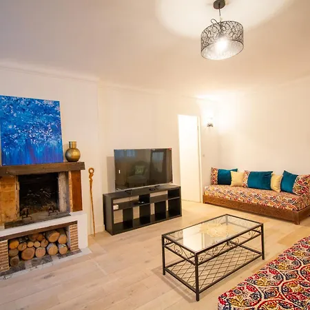Lägenhet Wonderful Typical Flat 3 Bedrooms / 6 Pax *