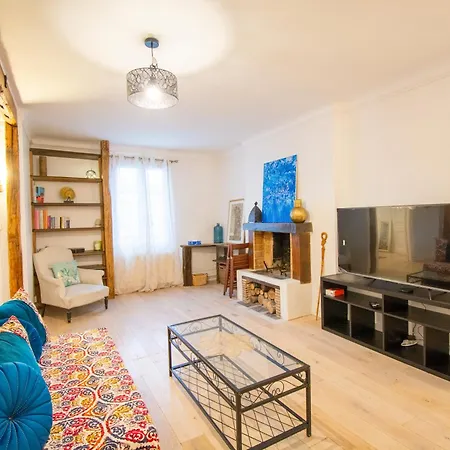 Lägenhet Wonderful Typical Flat 3 Bedrooms / 6 Pax *