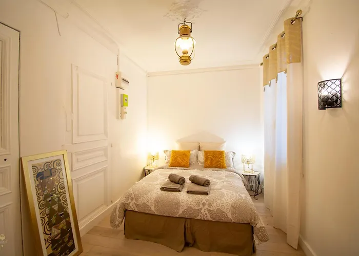 Wonderful Typical Flat 3 Bedrooms / 6 Pax Appartamento