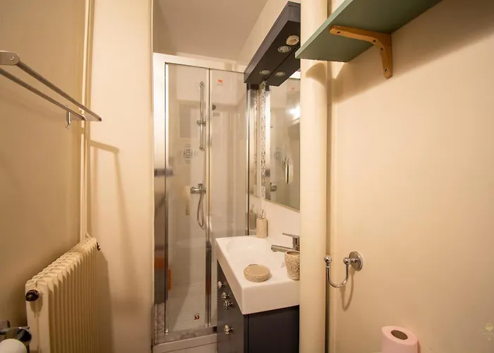 Wonderful Typical Flat 3 Bedrooms / 6 Pax Appartamento Parigi